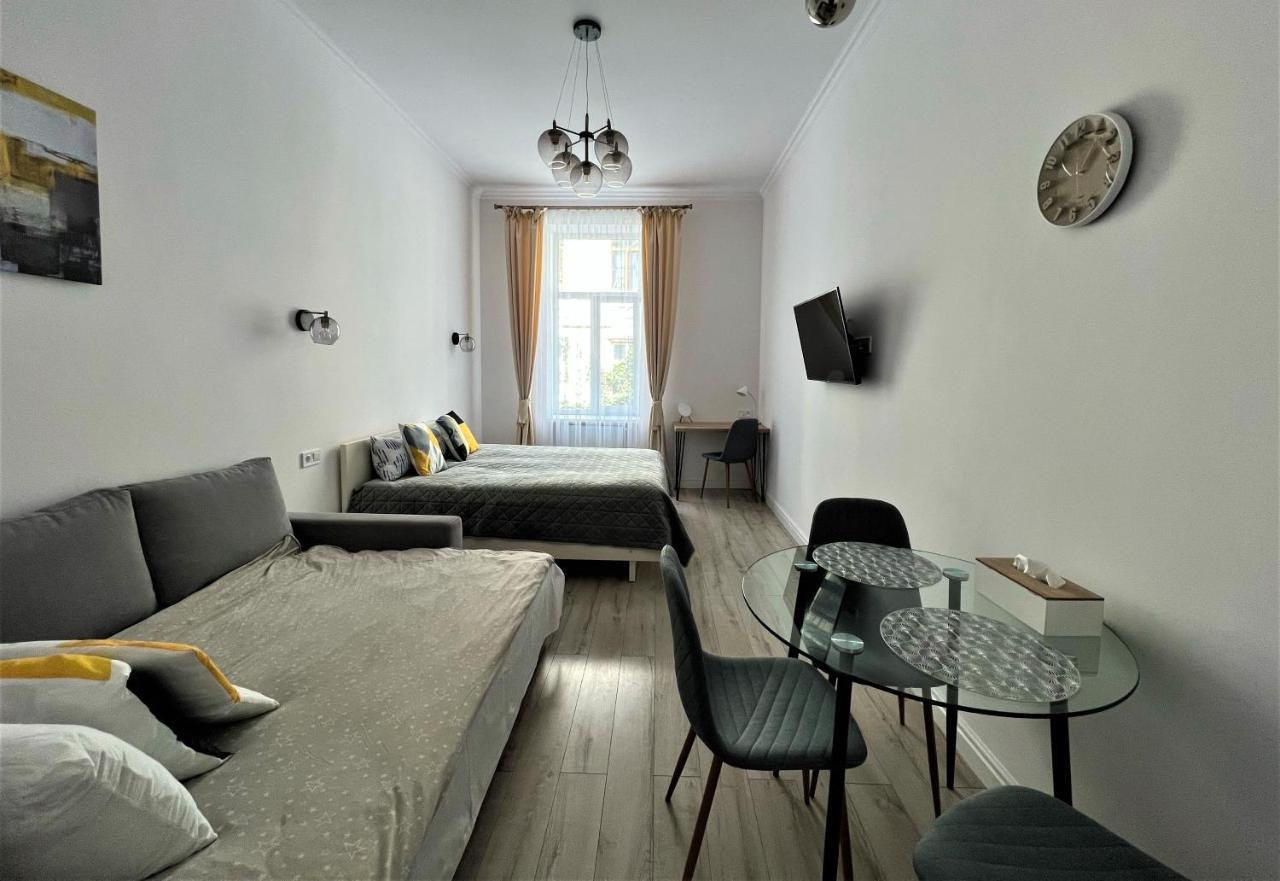 Iris Apartment On Popovich Lemberg Exterior foto